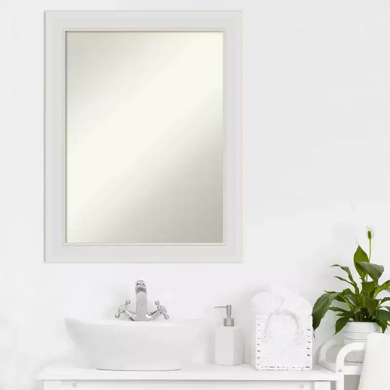 Specchio da parete stretto Flair da 22" x 28", stile moderno - Amanti Art: include l'hardware per il montaggio