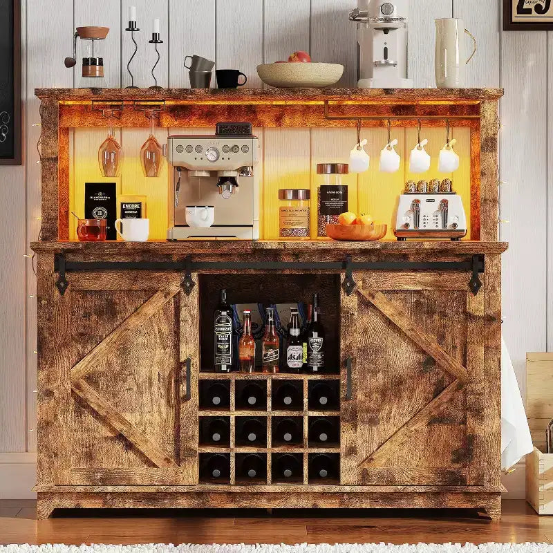 Mobiletto/Credenza da Caffè da 55 Pollici con Anta Scorrevole a Fienile, Design con Illuminazione d'Esposizione e Hub Multifunzione, Porta Calici per Sala da Pranzo