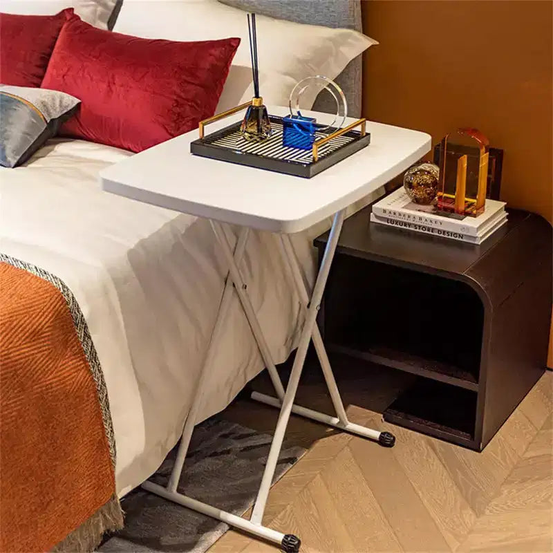 Tavolino Pieghevole Regolabile in Altezza, Struttura in Metallo, Tavolo Rettangolare per Snack e Laptop per Dormitorio, Camera da Letto, Soggiorno, Campeggio, Bianco