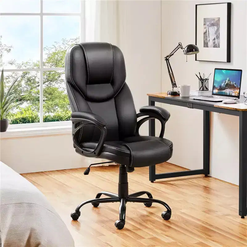 Sedia da ufficio direzionale Yaheetech in similpelle con schienale alto ergonomico