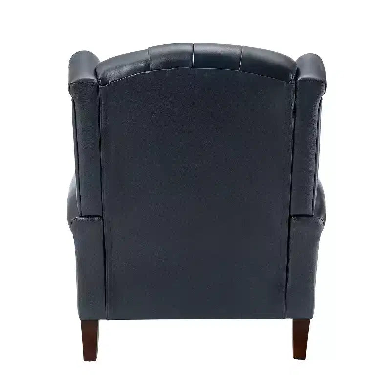 Poltrona a pozzetto Amanda 33, ampia, in vera pelle con gambe coniche in legno massiccio e bordo con borchie | ART OF LIVING DESIGNS
