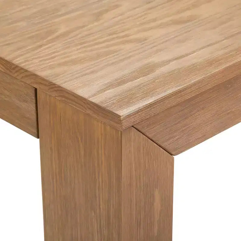 Set tavolo da pranzo moderno in legno massello Plank+Beam con 2 panche per 6 persone